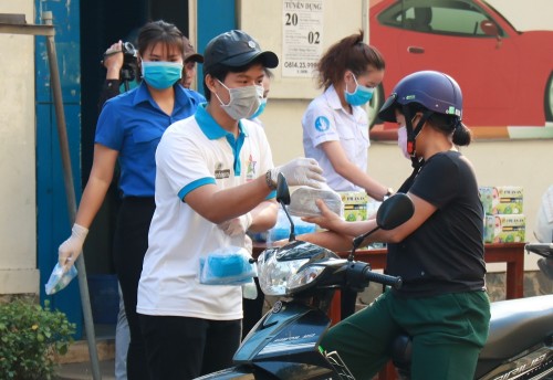 Khởi động tháng Thanh Niên bằng hành động mang đậm tính nhân văn