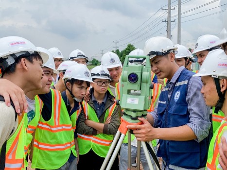 Khoa Kiến trúc – Xây dựng: “Hóa phép” công trường thành giảng đường