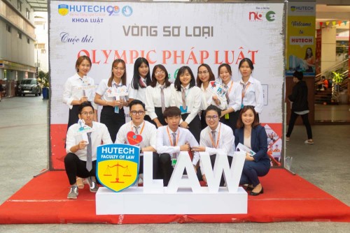 Sinh viên Khoa Luật học tham gia Olympic Pháp Luật