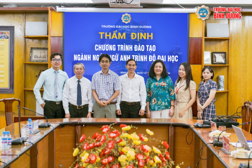 Thẩm định chương trình đào tạo ngành Ngôn ngữ anh trình độ đại học