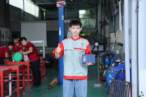 Bí quyết duy trì học bổng 100% của "Kỹ sư ô tô tương lai" tại BDU: Khi đam mê được chắp cánh bằng những chính sách đồng hành