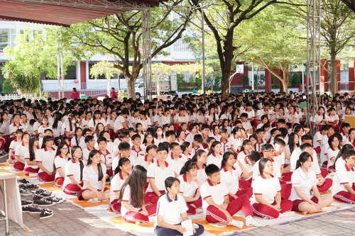 Hơn 1.500 học sinh Ngô Thời Nhiệm trải nghiệm văn hóa Hàn Quốc và hướng nghiệp cùng BDU
