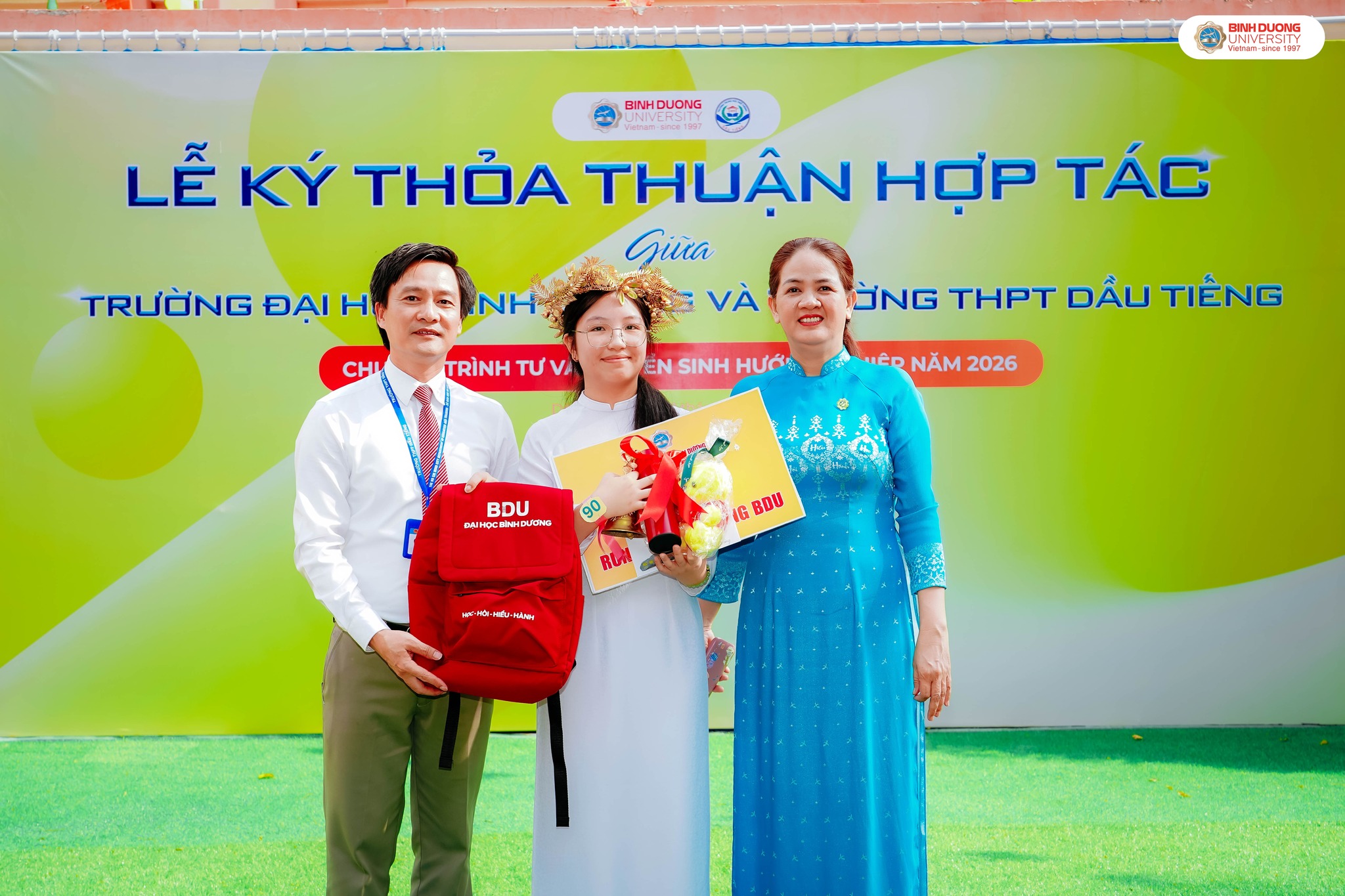 dai hoc binh duong ki ket hop tac voi truong thpt dau tieng