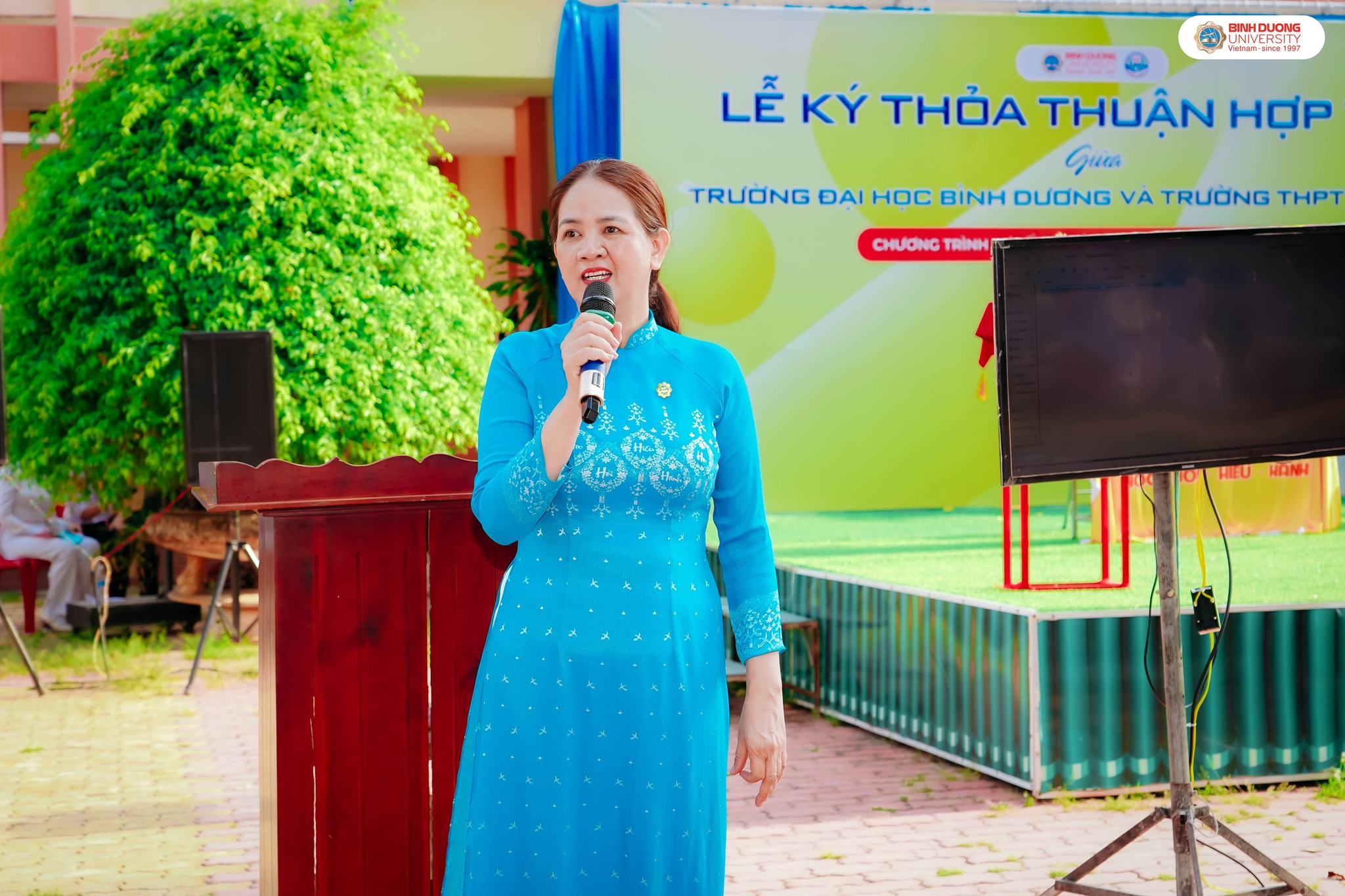 dai hoc binh duong ki ket hop tac voi truong thpt dau tieng