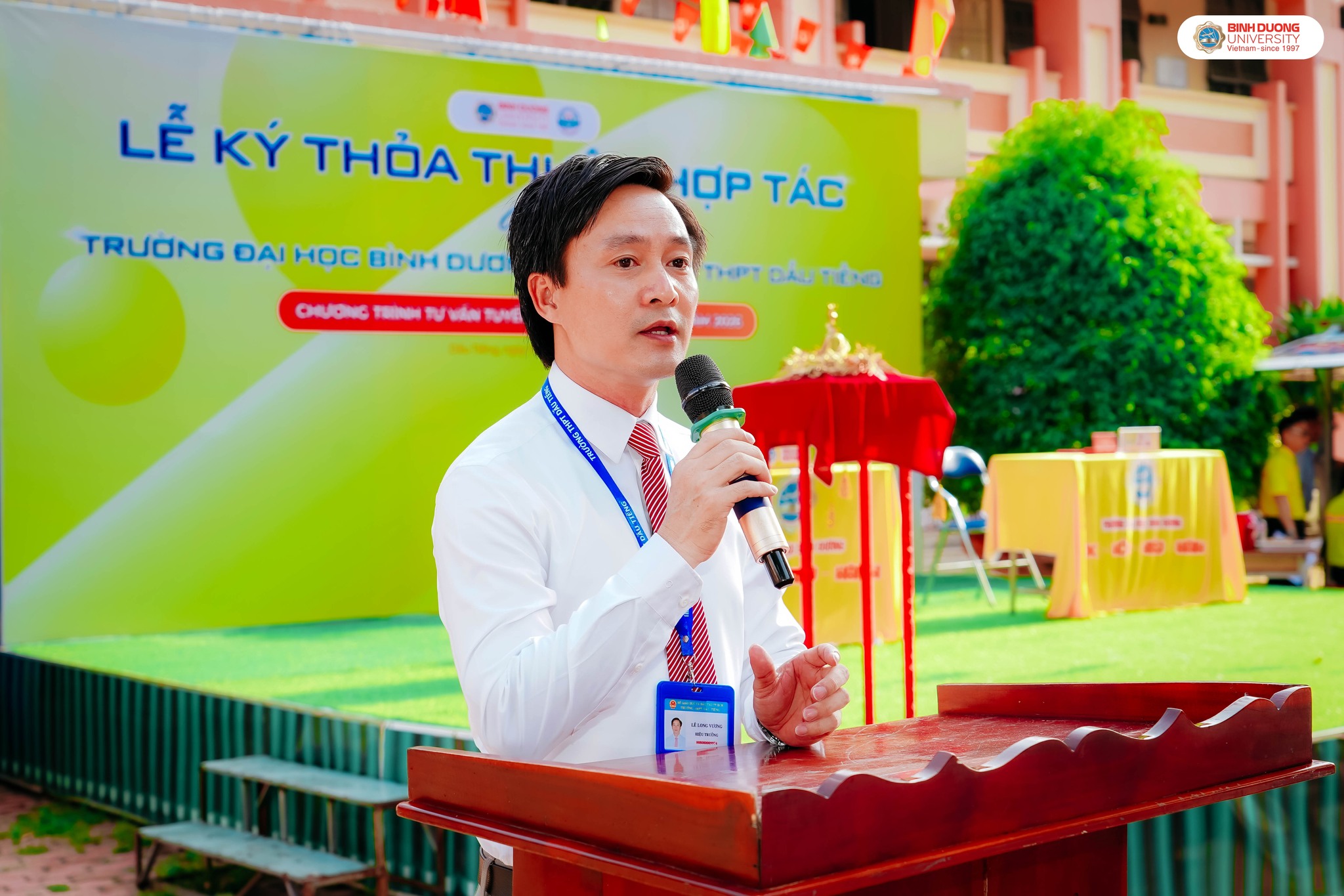 dai hoc binh duong ki ket hop tac voi truong thpt dau tieng