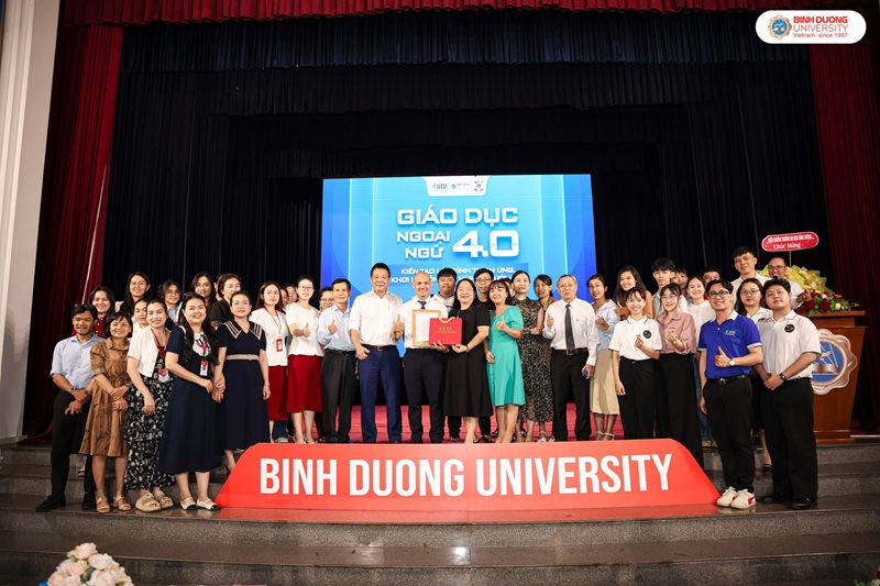 Workshop giao duc Ngoai ngu 4 0 tai Dai hoc Binh Duong (1)