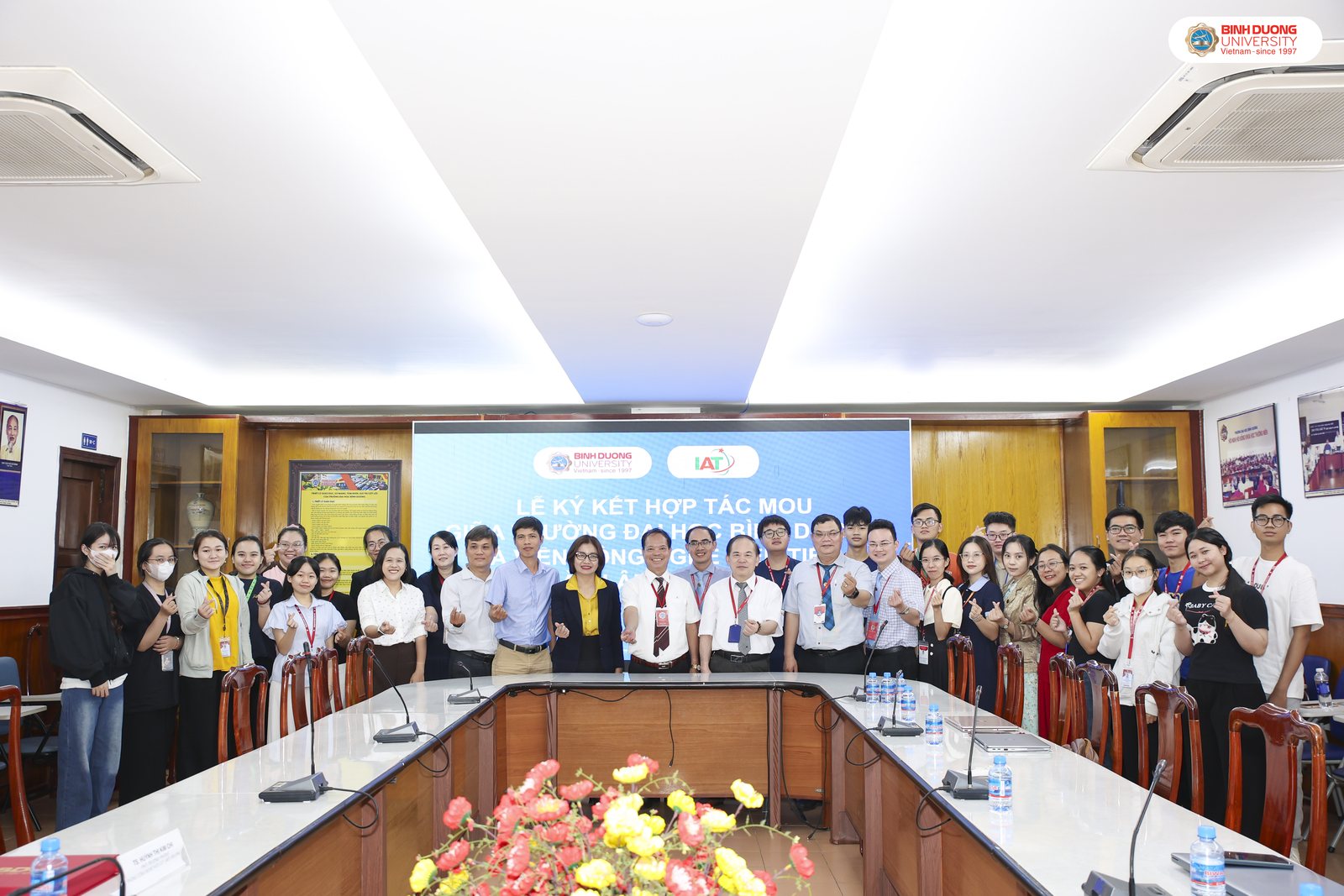 Lễ ký kết MOU giữa Trường Đại học Bình Dương và Viện Công nghệ Tiên tiến