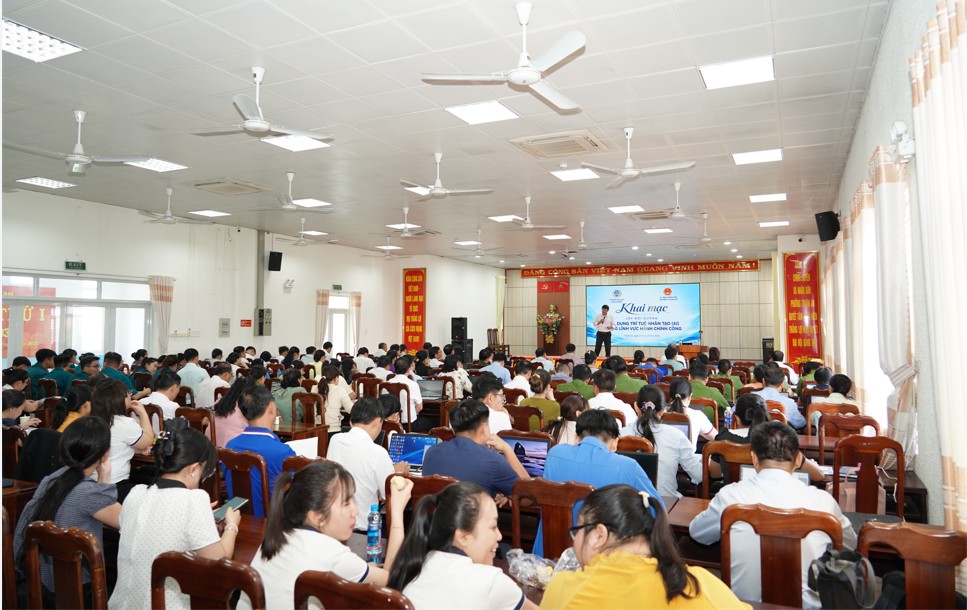 Lớp ứng dụng AI tại UBND Phường Thuận An