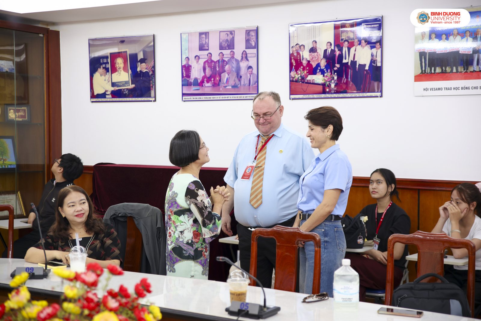 Sinh hoạt chuyên đề From Research to Publication – Khoa Ngoại ngữ